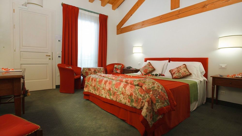 Albergo Al Moretto Castelfranco Veneto Exterior photo