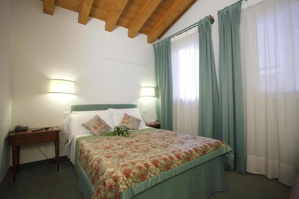 Albergo Al Moretto Castelfranco Veneto Exterior photo